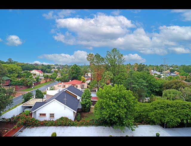2 BEDROOM APARTMENT FOR SALE IN KEW